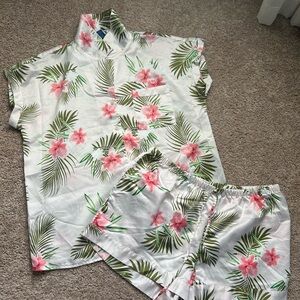 Floral sleep set